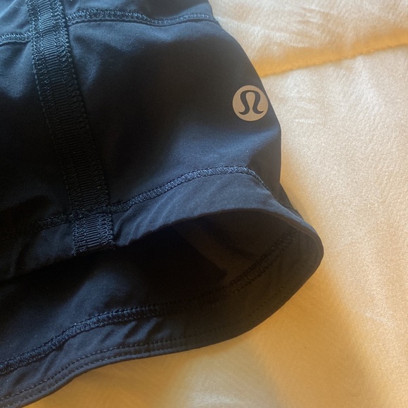 Lulu lemon Black Skirt - Picture 2 of 4